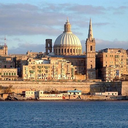 Cosy 1Br Penthouse With Terrace, Great Location Apartment Gzira Luaran gambar